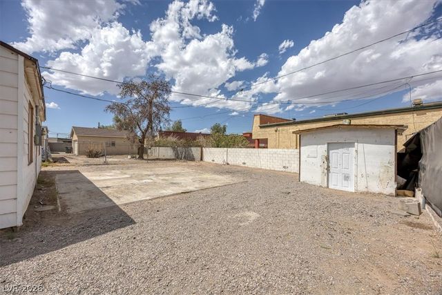 120 West Victory Road, Henderson, NV 89015