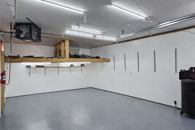 2808 81st Avenue N, Brooklyn Park, MN 55444