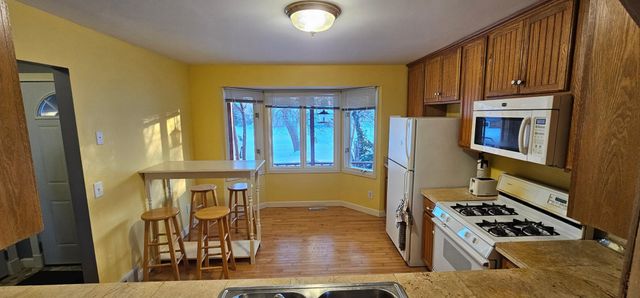 2808 81st Avenue N, Brooklyn Park, MN 55444