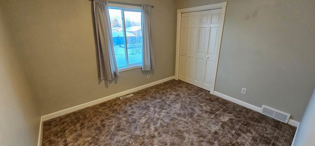 2808 81st Avenue N, Brooklyn Park, MN 55444