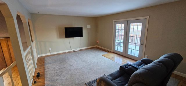 2808 81st Avenue N, Brooklyn Park, MN 55444