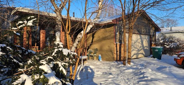 2808 81st Avenue N, Brooklyn Park, MN 55444