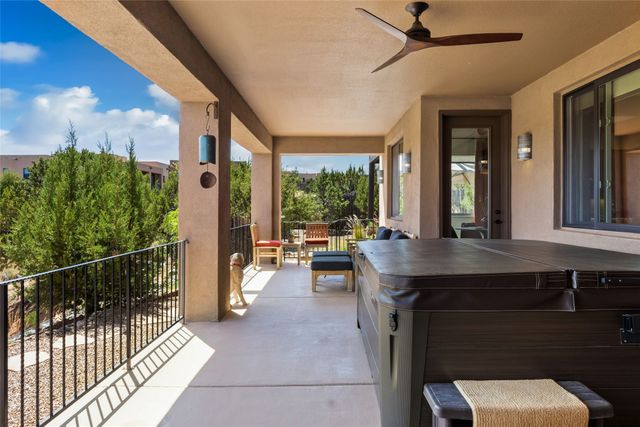 22 Via Summa, Santa Fe, NM 87507