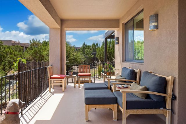 22 Via Summa, Santa Fe, NM 87507