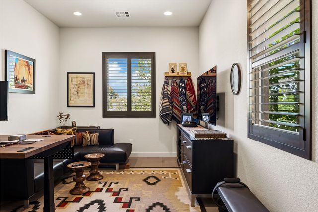 22 Via Summa, Santa Fe, NM 87507