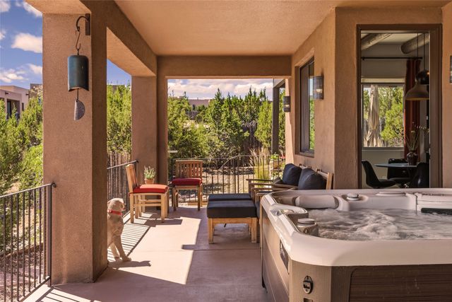 22 Via Summa, Santa Fe, NM 87507