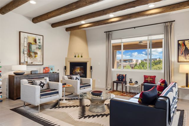 22 Via Summa, Santa Fe, NM 87507