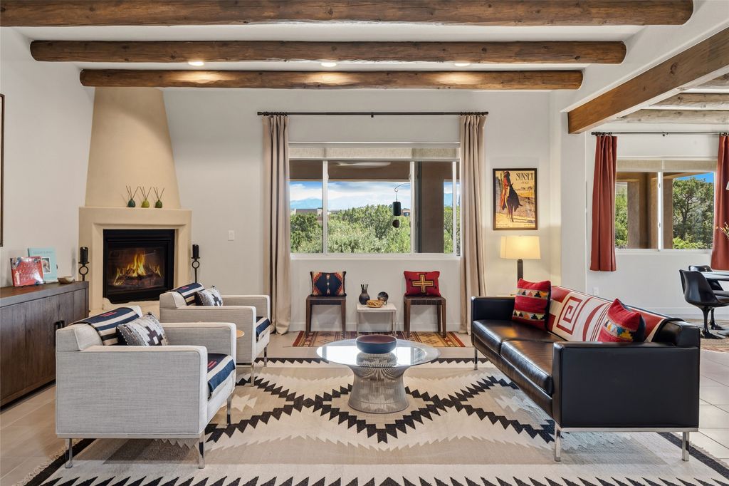 22 Via Summa, Santa Fe, NM 87507