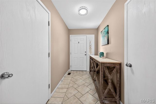 2118 Birchwood Drive, Barnhart, MO 63012