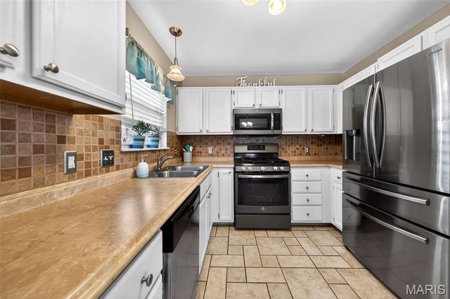 2118 Birchwood Drive, Barnhart, MO 63012