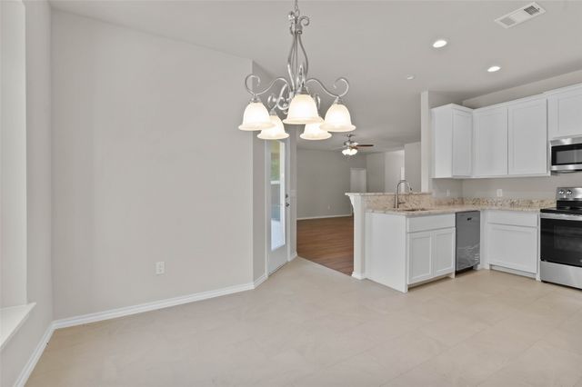 1203 Anthony, Gainesville, TX 76240