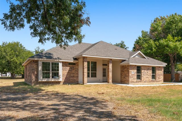 1203 Anthony, Gainesville, TX 76240