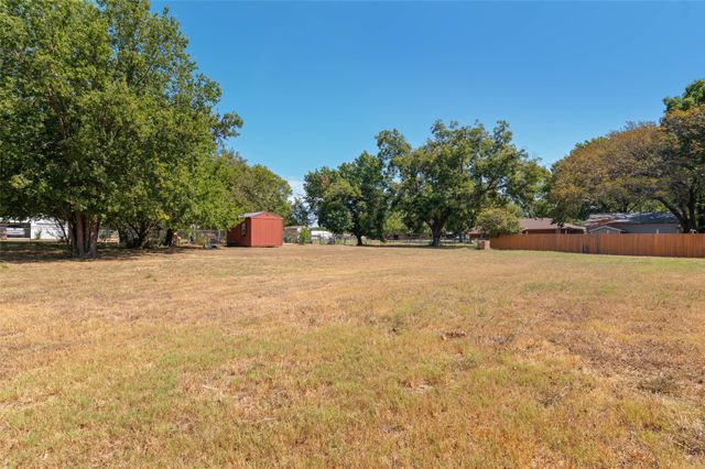 1203 Anthony, Gainesville, TX 76240
