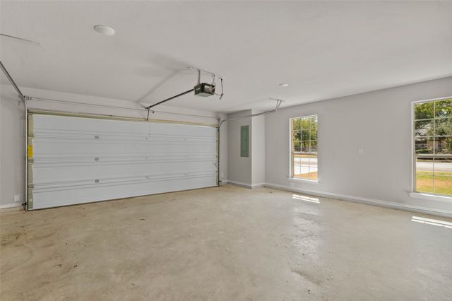 1203 Anthony, Gainesville, TX 76240