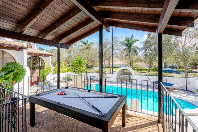 9280 Biscayne Blvd E, Miami Shores, FL 33138