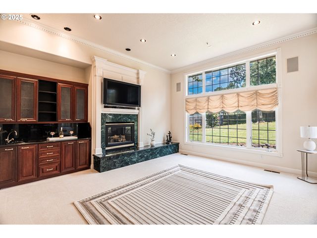 20417 Sw INGLIS Dr, Beaverton, OR 97007