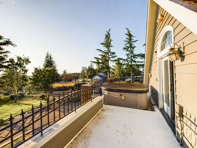 20417 Sw INGLIS Dr, Beaverton, OR 97007