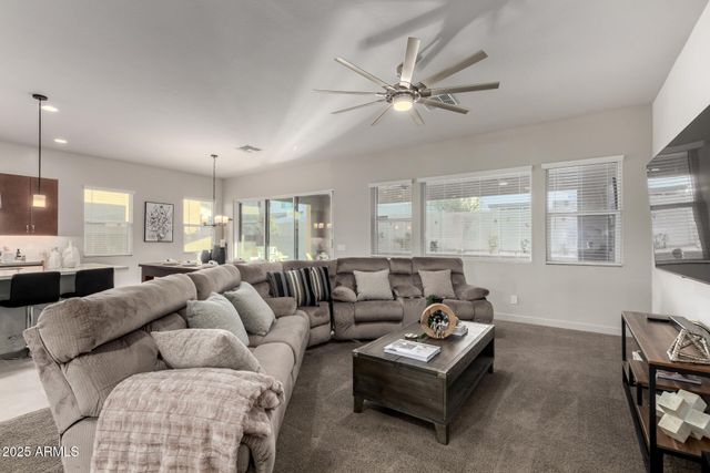 1115 E PASEO Way, Phoenix, AZ 85042