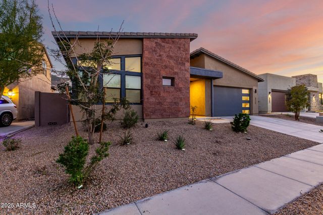 1115 E PASEO Way, Phoenix, AZ 85042