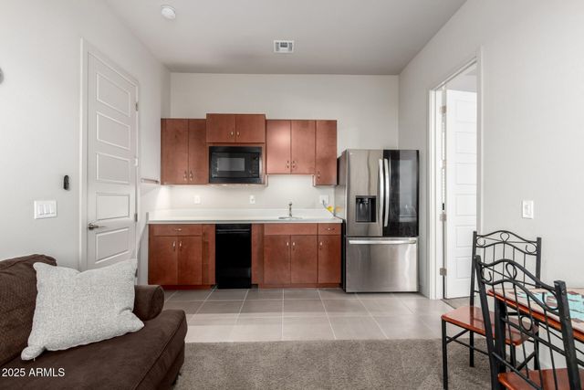 1115 E PASEO Way, Phoenix, AZ 85042