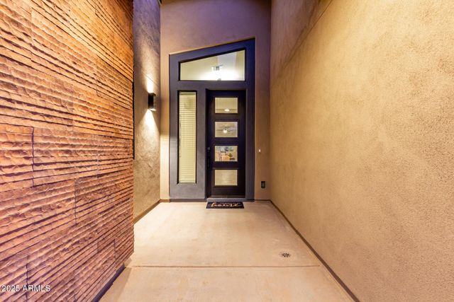 1115 E PASEO Way, Phoenix, AZ 85042