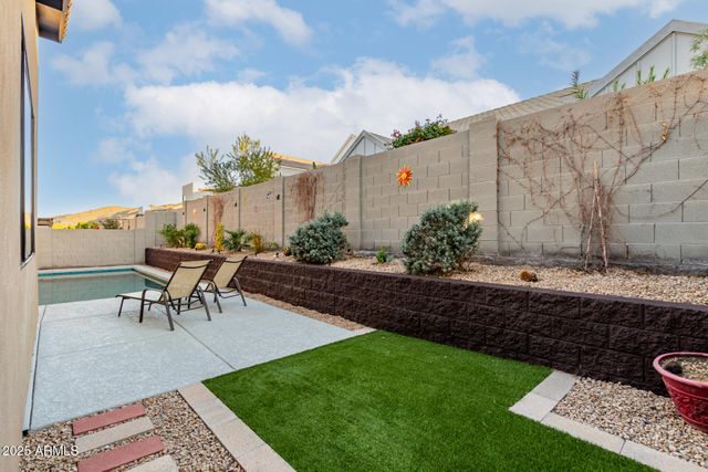 1115 E PASEO Way, Phoenix, AZ 85042