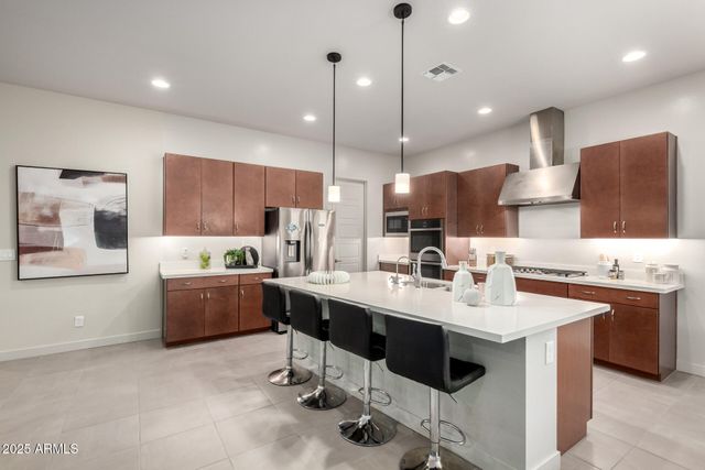 1115 E PASEO Way, Phoenix, AZ 85042