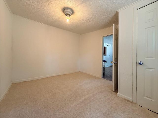 2705 S 52nd Street, Kansas City, KS 66106