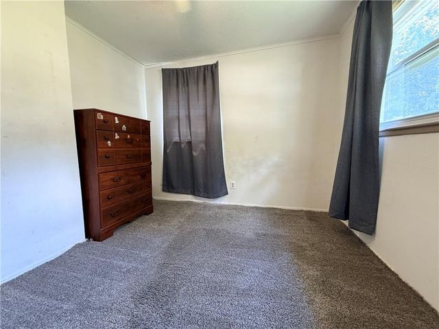 2705 S 52nd Street, Kansas City, KS 66106