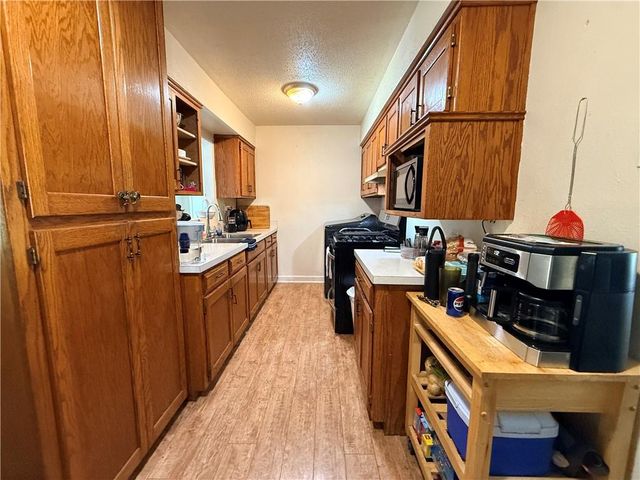 2705 S 52nd Street, Kansas City, KS 66106