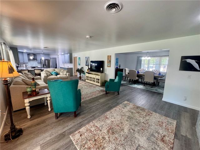 123 Cumberland Avenue, Russellville, AR 72801