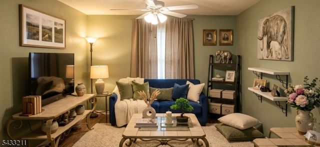 237 Smith St, Newark City, NJ 07106