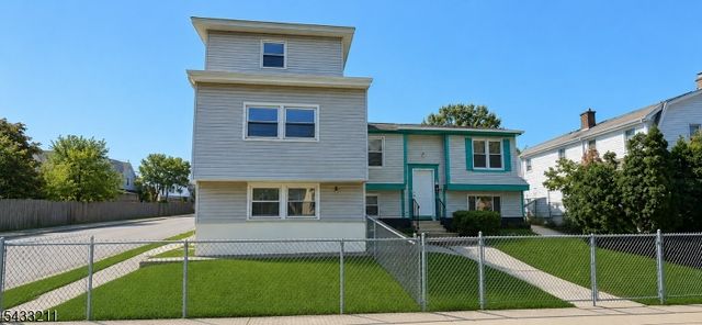 237 Smith St, Newark City, NJ 07106