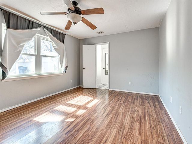 2416 Pennington Avenue, Edmond, OK 73012