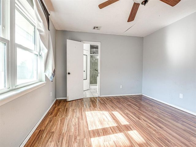 2416 Pennington Avenue, Edmond, OK 73012