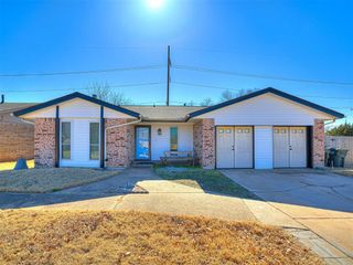 2416 Pennington Avenue, Edmond, OK 73012