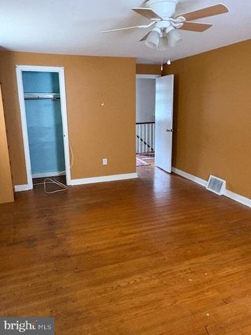 17 W GREENWOOD AVE, Lansdowne, PA 19050