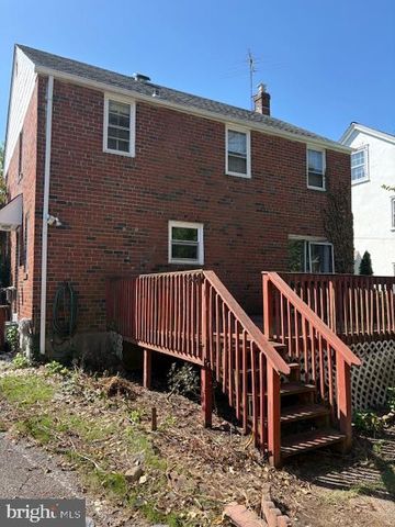 17 W GREENWOOD AVE, Lansdowne, PA 19050