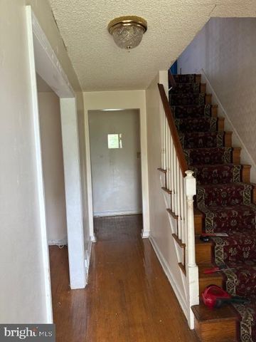 17 W GREENWOOD AVE, Lansdowne, PA 19050