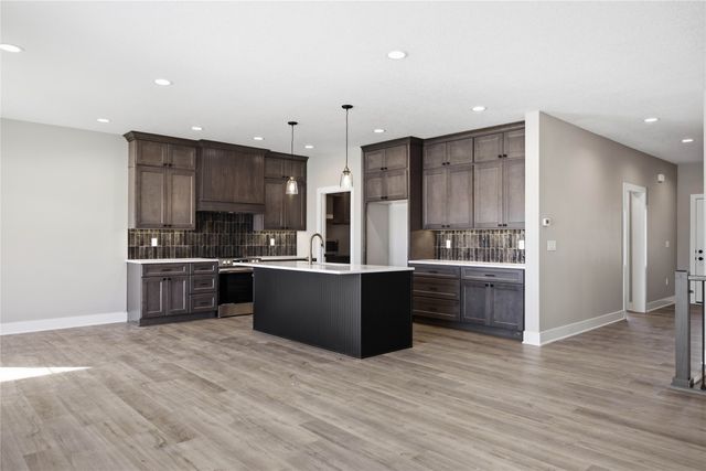 305 SW 16th Street, Ankeny, IA 50023