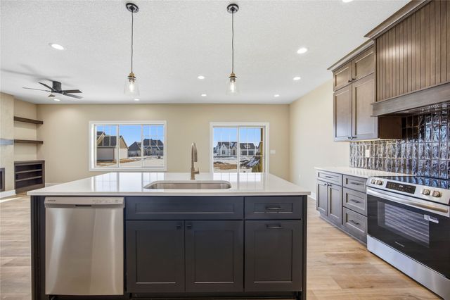 305 SW 16th Street, Ankeny, IA 50023