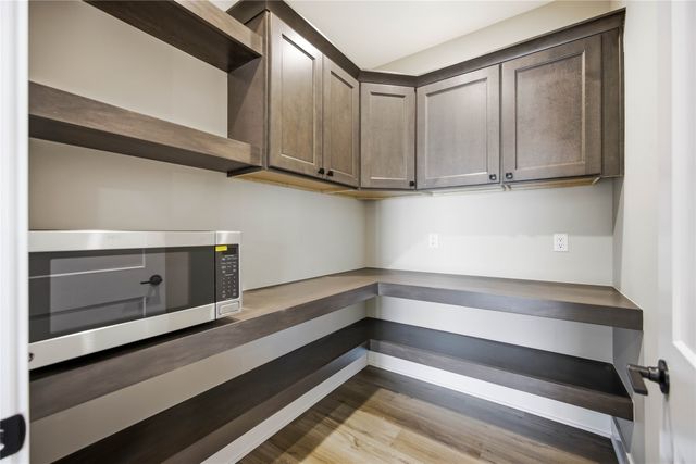 305 SW 16th Street, Ankeny, IA 50023