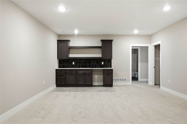 305 SW 16th Street, Ankeny, IA 50023