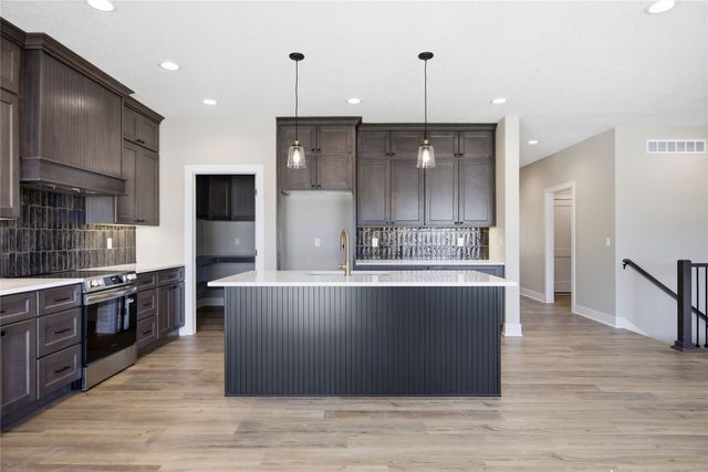 305 SW 16th Street, Ankeny, IA 50023