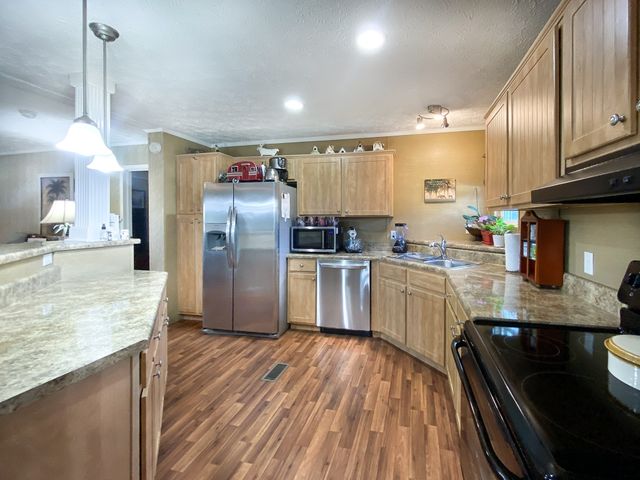 1260 Toy Denny Rd, Bradyville, TN 37026