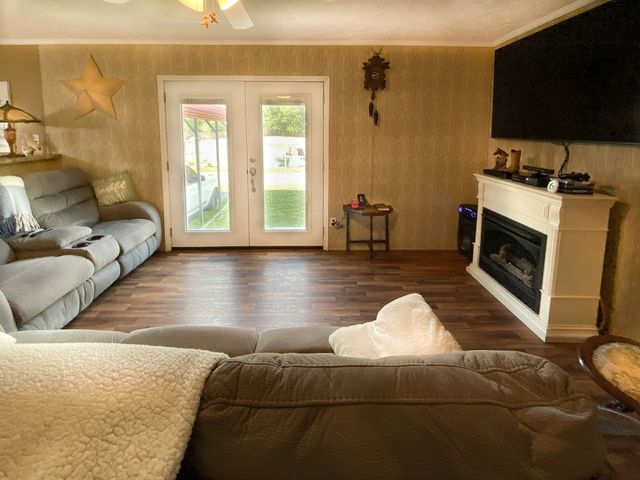1260 Toy Denny Rd, Bradyville, TN 37026