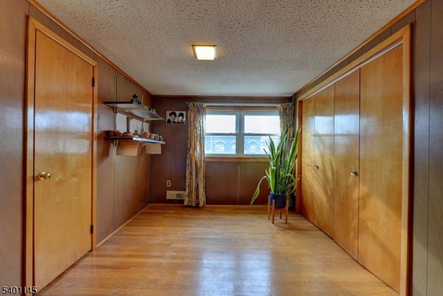 186 Sherwood Ave, Paterson City, NJ 07502