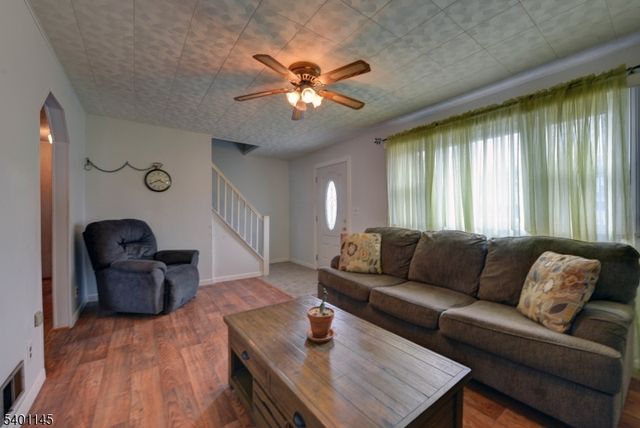 186 Sherwood Ave, Paterson City, NJ 07502