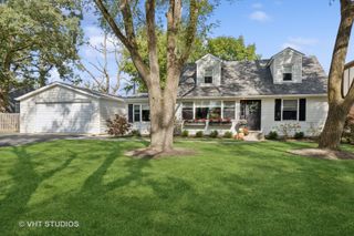 1120 Country Club Road, Lake Zurich, IL 60047