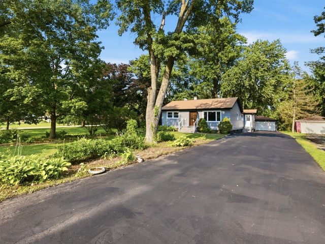 5905 Lee Avenue, Downers Grove, IL 60516